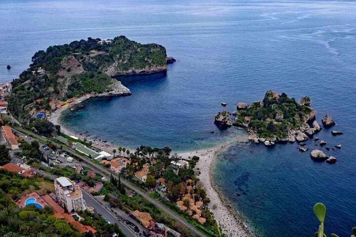 Private Taormina Day Tour to Castelmola & Isola Bella photo 2