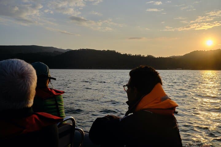 Sunset Sail in Arrábida: Setúbal Coastal Cruise to Figueirinha Beach photo 2