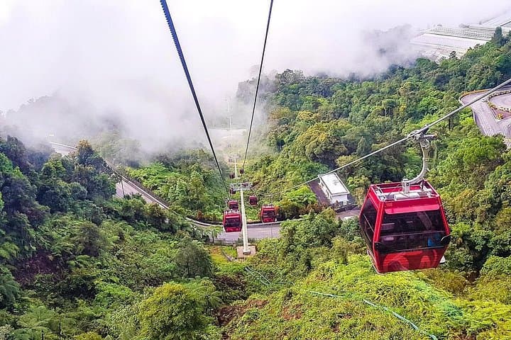 Genting Highlands Day Trip from Kuala Lumpur — Awana SkyWay, Chin Swee & Skytropolis photo 2