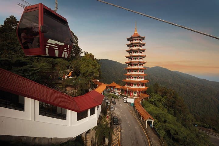 Genting Highlands Day Trip from Kuala Lumpur — Awana SkyWay, Chin Swee & Skytropolis photo 3