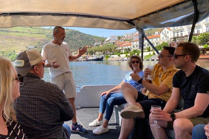 Douro Valley Wine Tour: Small-Group Day Trip with Lunch & Pinhão Cruise photo 4