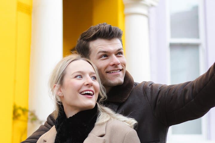 Notting Hill 15-Minute Professional Photoshoot — Capture Iconic Pastels & Portobello Moments photo 3
