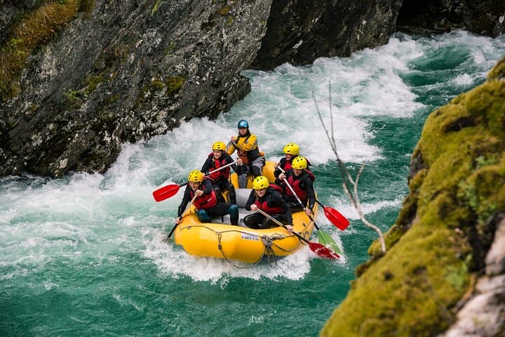 Rafting Valldal: Thrilling Grade-3 Whitewater on the Valldøla River photo 5
