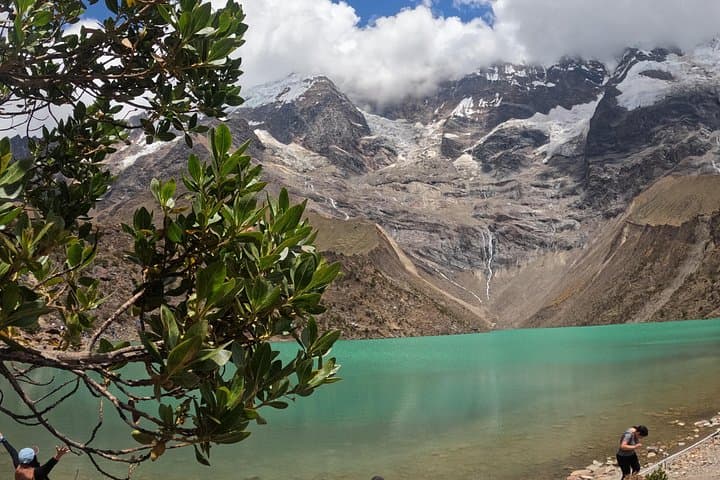 Early-Morning Hike to Humantay Lagoon — Salkantay Peaks and Turquoise High-Altitude Lake