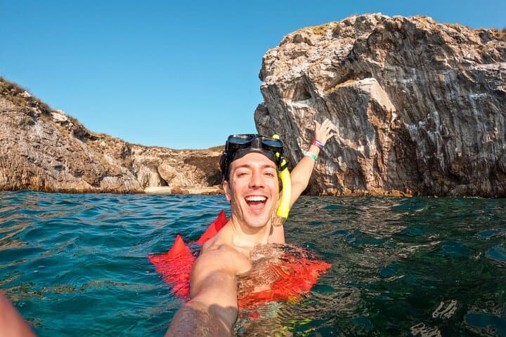 Islas Marietas Day Cruise: Snorkel, Kayak & BBQ at Majahuitas photo 3