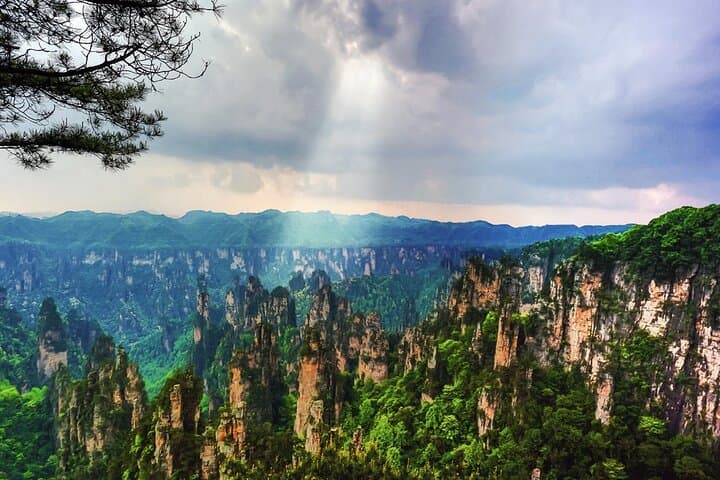 Zhangjiajie 2-Day Grand Canyon & National Forest Park Private Tour