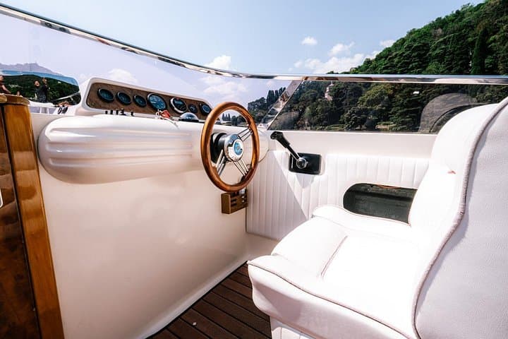 Private 4-Hour Motorboat Cruise on Lake Como — Villas, Swimming & Bellagio photo 4