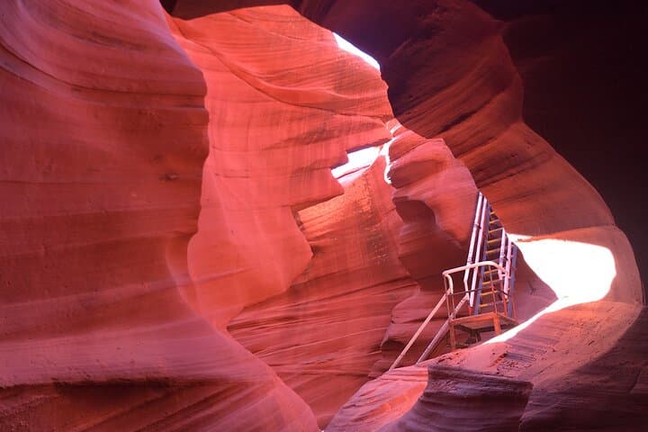 Upper and Lower Antelope Canyon and Horseshoe Bend Hiking Tour — Page, AZ photo 5