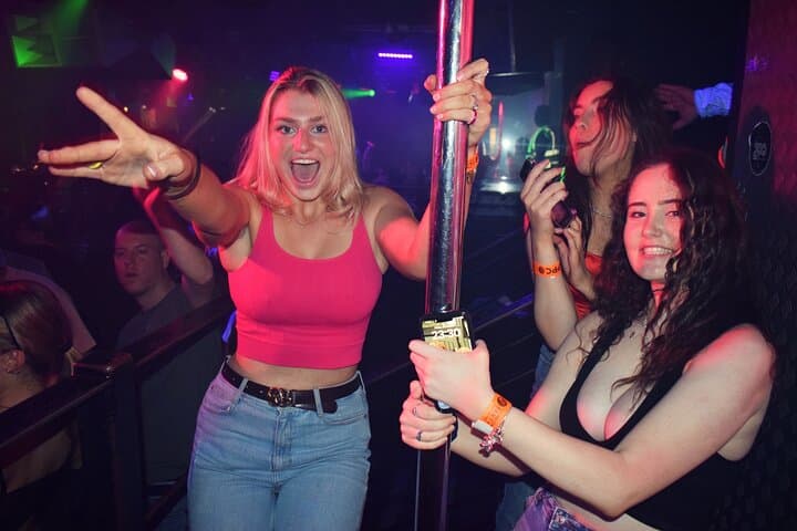 Soho & Leicester Square Club Crawl — 4-Stop Weekend Party Guide