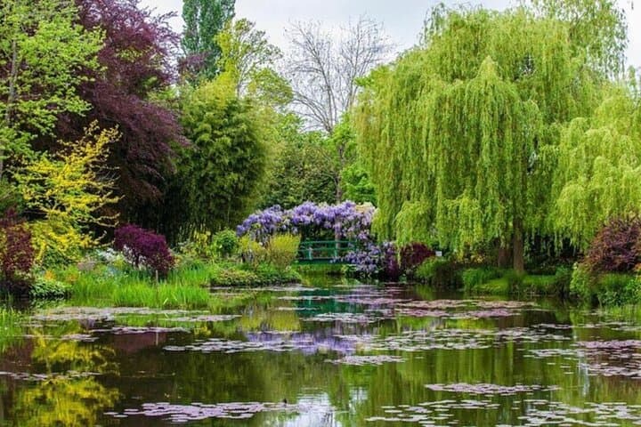 Small-Group Giverny Day Trip from Paris: Monet's House & Gardens photo 3