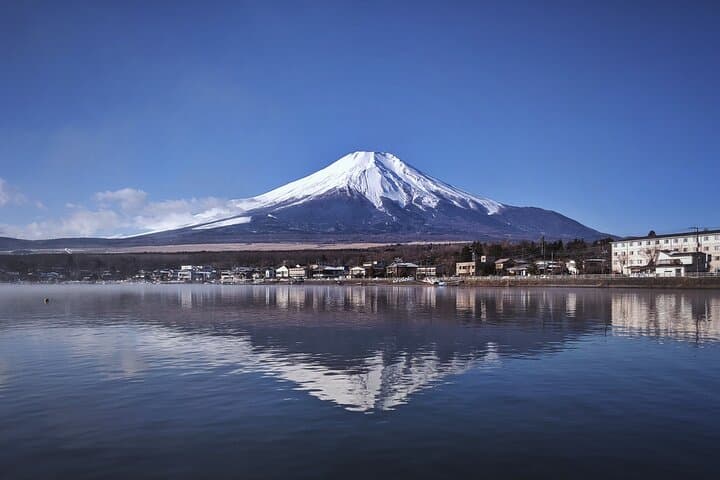 Full-Day Mount Fuji Tour with Spanish Guide — Lakes, Shrines & Aokigahara photo 6