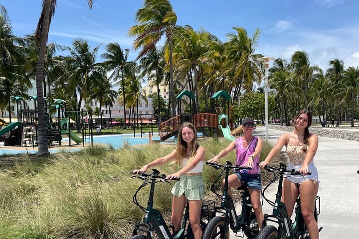 Fort Lauderdale 3-Day E‑Bike Rental: Cruise Riverwalk, Las Olas & Beaches
