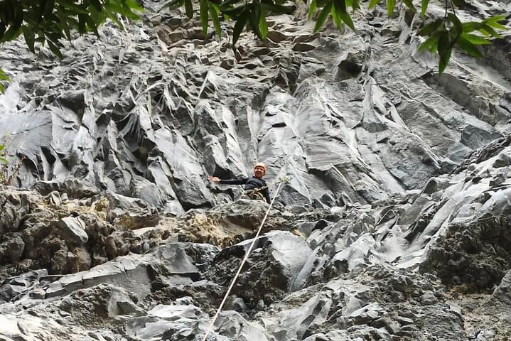 Private Basalt Rock Climbing at Basalto Tungurahua near Baños, Ecuador photo 4