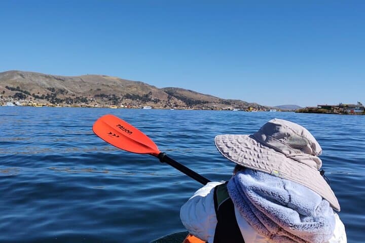 Kayak Lake Titicaca and Overnight on the Uros Floating Islands photo 3
