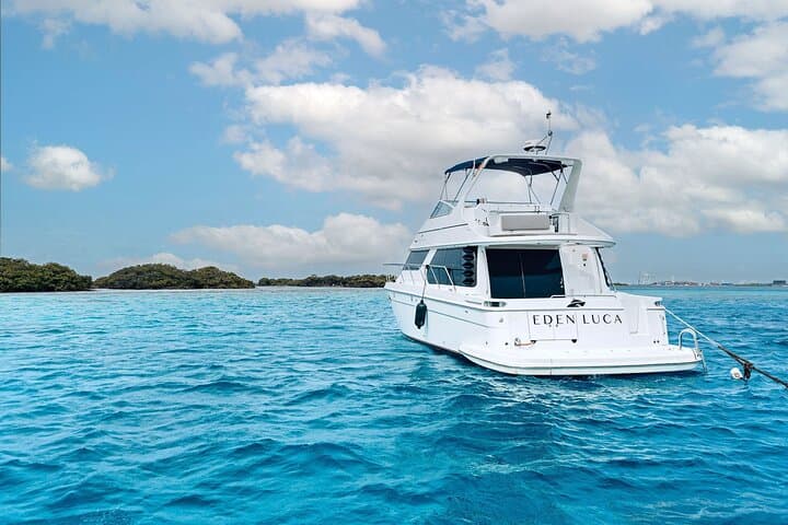 Private Luxury Yacht Charter in Aruba: Eden-Luca 45ft Cruise & Snorkel photo 3