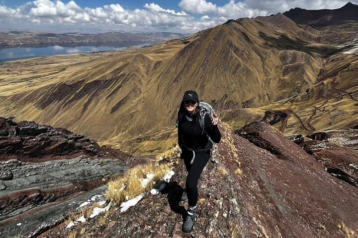 Pallay Poncho Private Day Hike from Cusco — Layo Lagoon & Andean Highlands photo 4