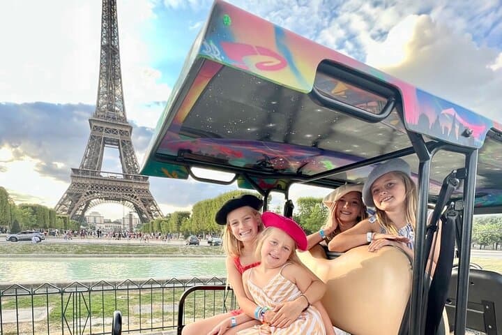 Explore Paris by Electric Golf Cart: Private 2‑Hour Guided City Tour photo 4