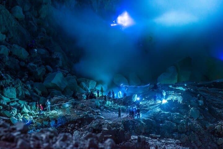 Mount Ijen Blue Fire Overnight Trek from Bali — Volcano Crater & Sunrise Hike photo 6