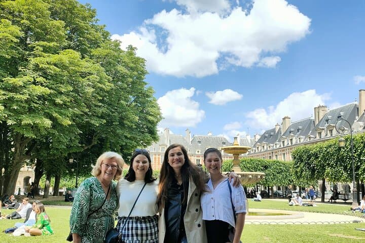 Paris Landmarks & Crêpes — 4-Hour Private Walking Tour from Bastille to the Eiffel Tower photo 3