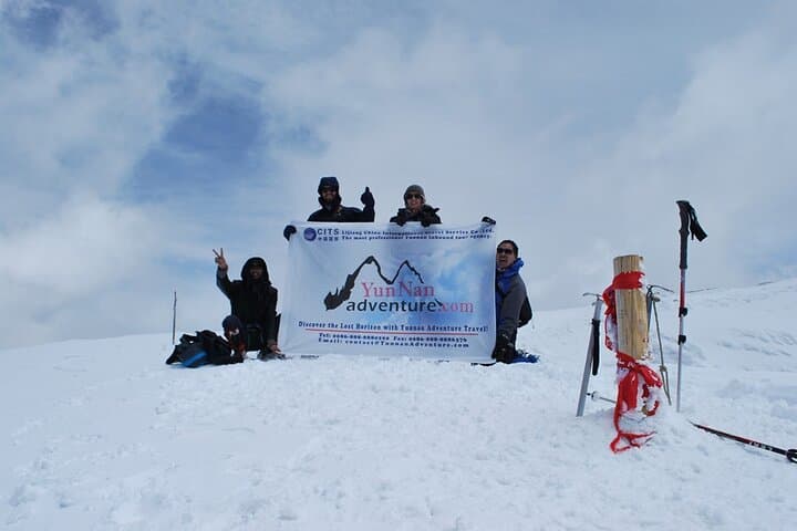 Haba Snow Mountain: 4-Day Summit Trek from Lijiang to Shangri-La photo 5