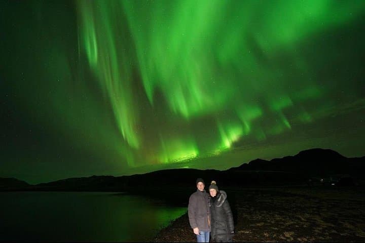 Private Northern Lights Tour with Hot Chocolate — Reykjavik Aurora Hunt photo 2