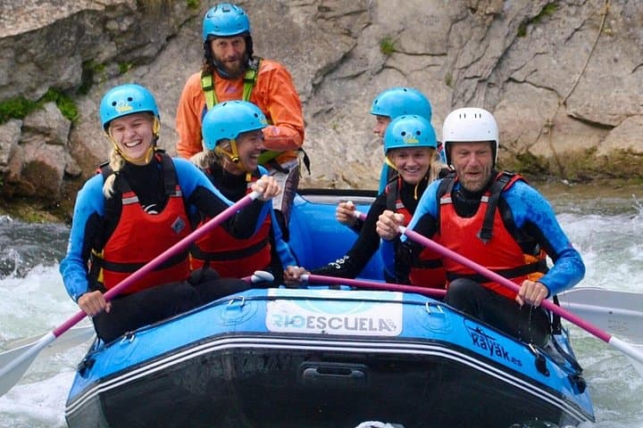 Gállego River Rafting at Murillo de Gállego: 8km Whitewater Adventure near Huesca