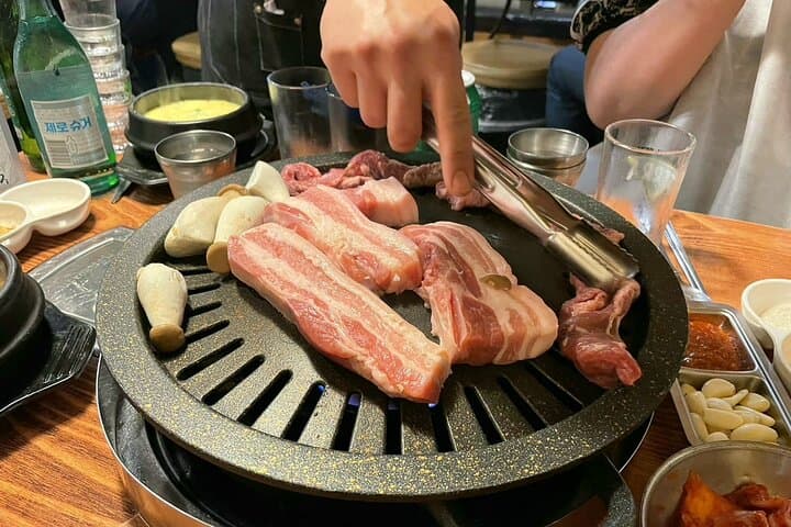 Ikseon-Dong Korean BBQ Dinner Experience in Seoul Hanok Village photo 2