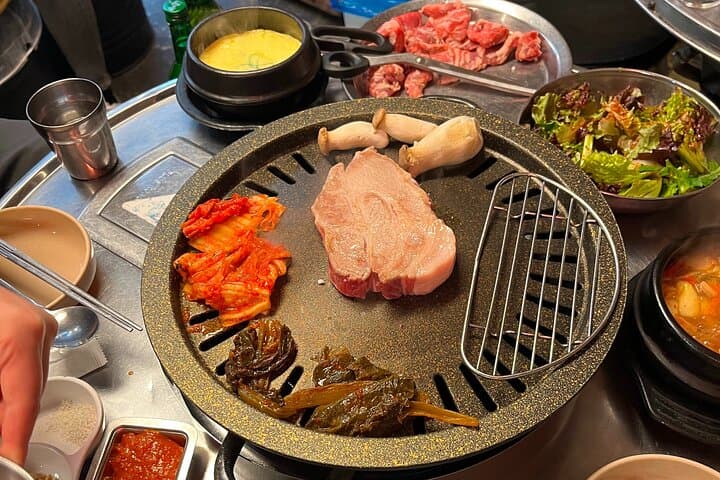 Ikseon-Dong Korean BBQ Dinner Experience in Seoul Hanok Village
