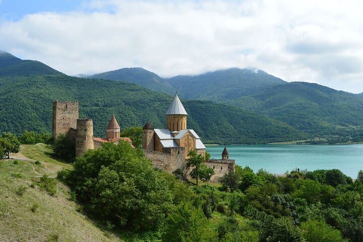 4-Day Private Georgia Tour: Tbilisi, Mtskheta & Kazbegi Highlights photo 4