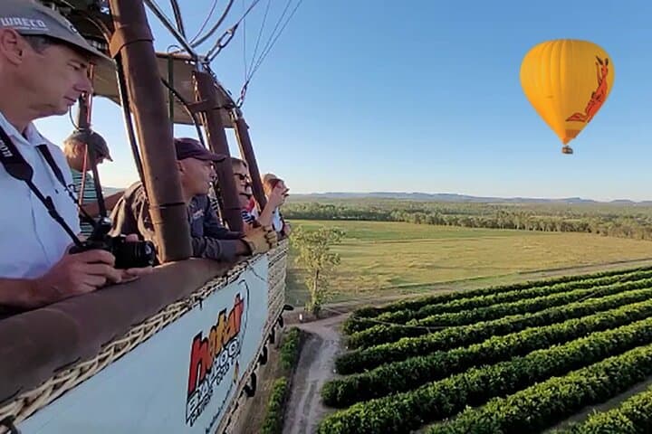Sunrise Hot Air Balloon Over Atherton Tablelands — Cairns Classic Flight