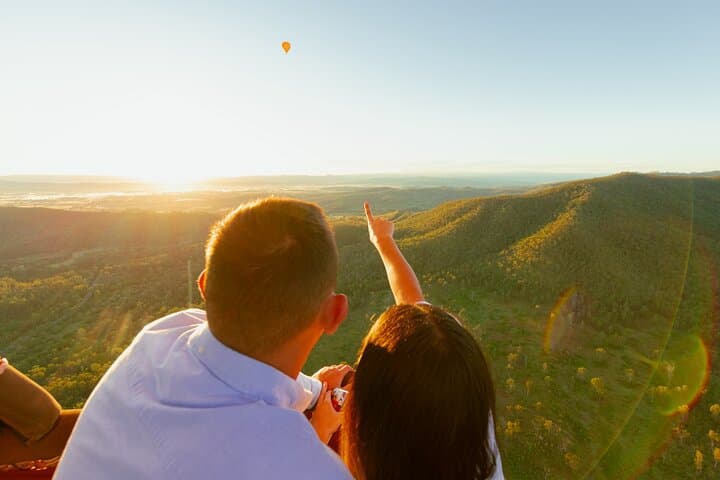 Cairns Sunrise Hot Air Balloon & Trinity Inlet Jet Boat Combo photo 2