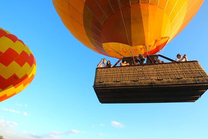 Gold Coast Hot Air Ballooning: Sunrise Bubbles & Express Flight over the Hinterland
