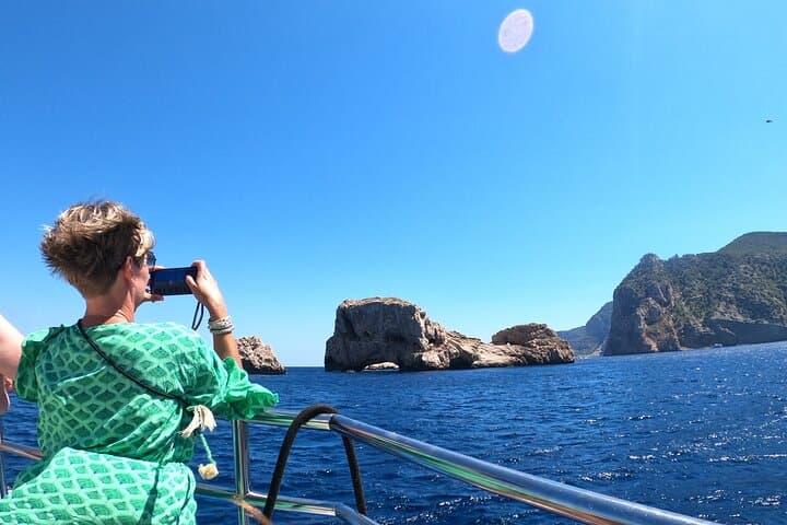 3-Hour Aquarium and Margaritas Islands Snorkel Excursion from San Antonio, Ibiza photo 1