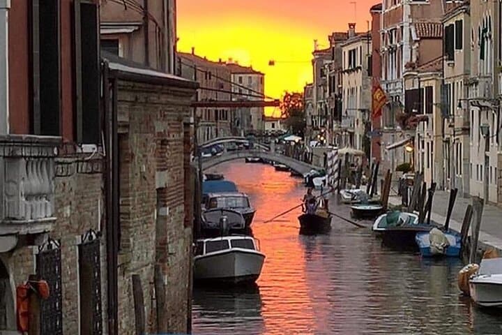 Sunset Aperitif in the Venice Lagoon: Private Boat Tour with Prosecco photo 4
