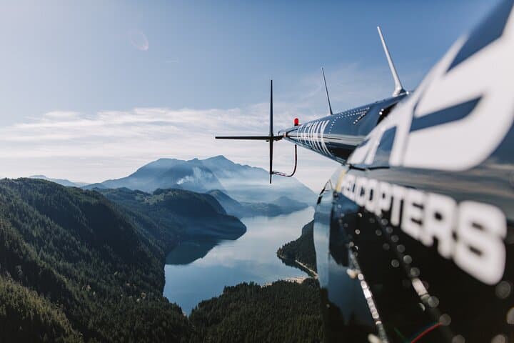 Vancouver Helicopter Backcountry: Coast Mountains, Glacial Lakes & Waterfalls
