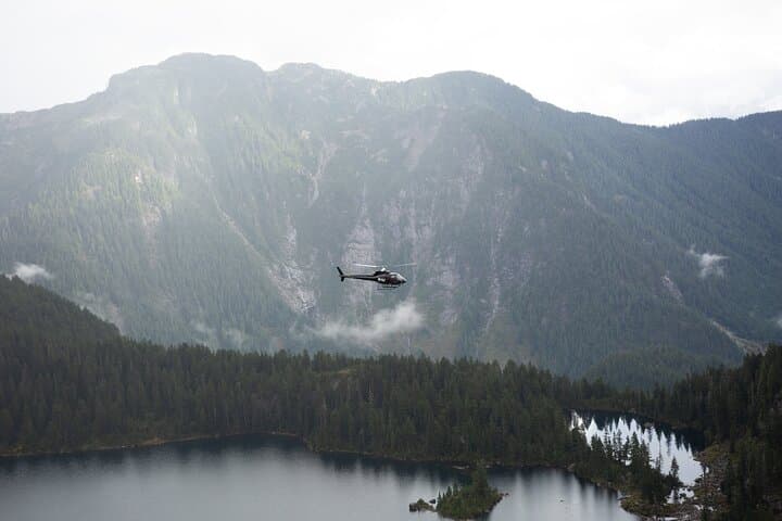 Vancouver Helicopter Backcountry: Coast Mountains, Glacial Lakes & Waterfalls photo 3