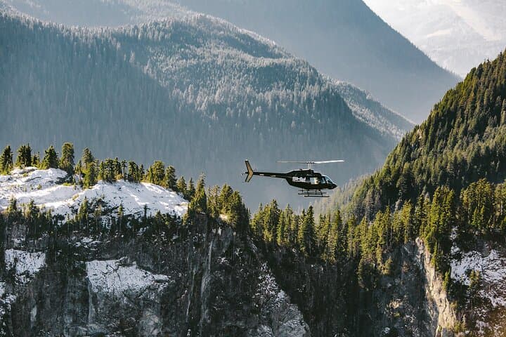 Vancouver Helicopter Backcountry: Coast Mountains, Glacial Lakes & Waterfalls photo 5