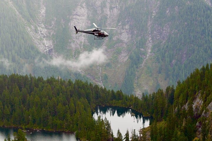 Vancouver Helicopter Backcountry: Coast Mountains, Glacial Lakes & Waterfalls photo 6