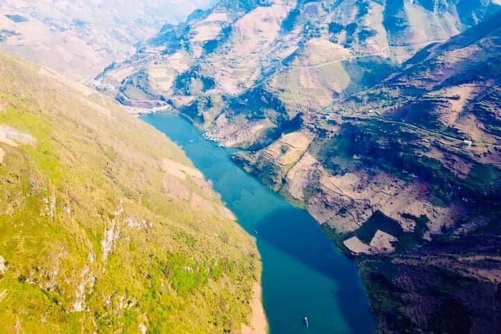 Ha Giang Loop Motorbike Tour: 4-Day Easy Rider from Hanoi photo 2