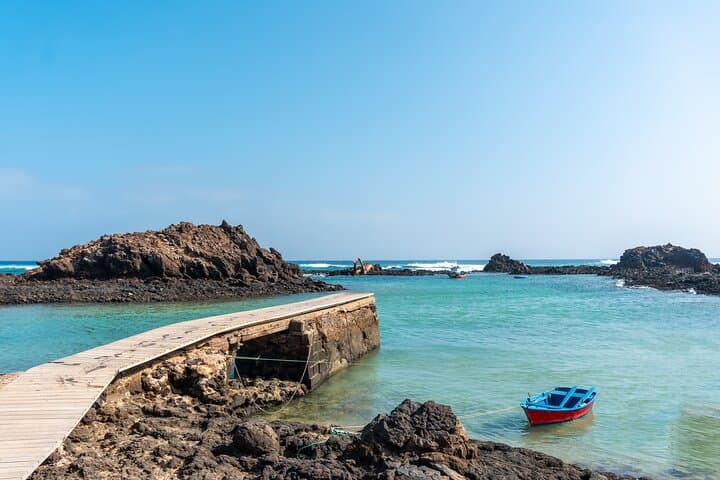 Full-Day Cruise from Lanzarote to Corralejo and Isla de Lobos — Day Trip from Lanzarote