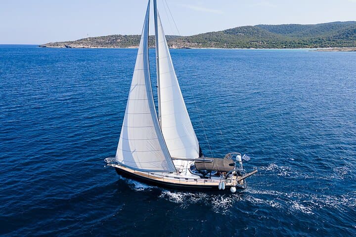 Private Luxury Sunset Sailing Cruise on the Athenian Riviera photo 4