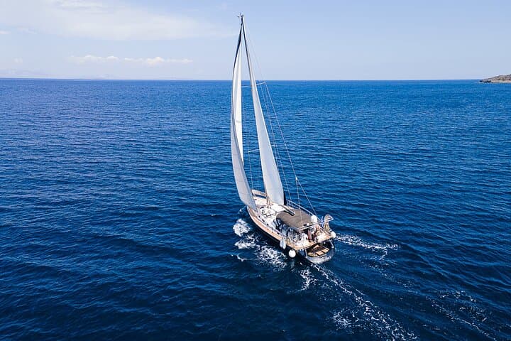Private Luxury Sunset Sailing Cruise on the Athenian Riviera photo 5