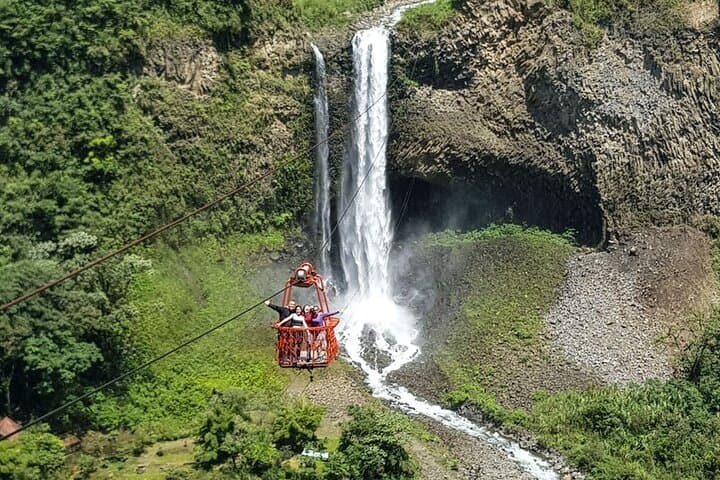 Day Trip to Baños: Devil's Cauldron, Treehouse & Swing from Quito photo 4