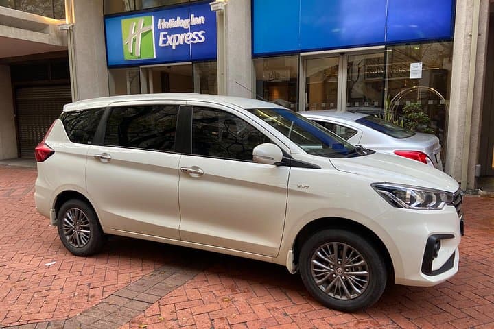 Cape Town Airport Private Transfer: Reliable 7‑Seater Shuttle to the City photo 4