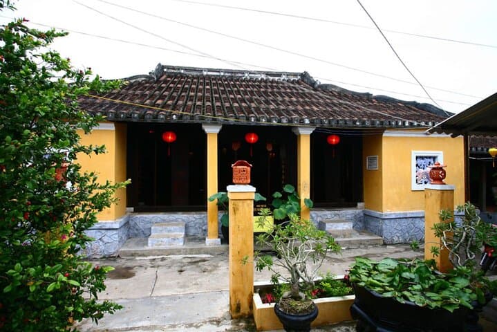 Hoi An Scavenger Hunt: Self-Guided Walking Tour & City Sights
