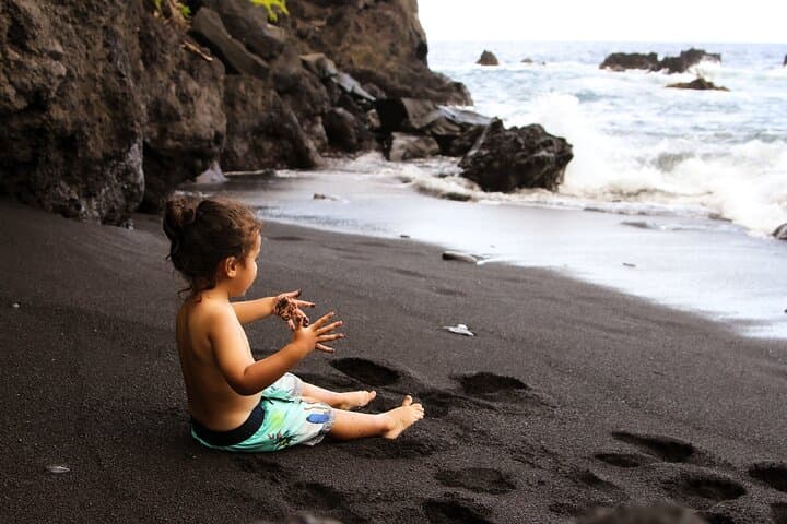 Road to Hana Photography Tour: Capture Maui’s Waterfalls, Black Sand Beaches & Secret Ponds