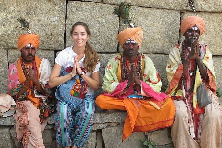 Private Day Tour from Delhi to Rishikesh & Haridwar: Har Ki Pauri, Laxman Jhula & Ganga Aarti