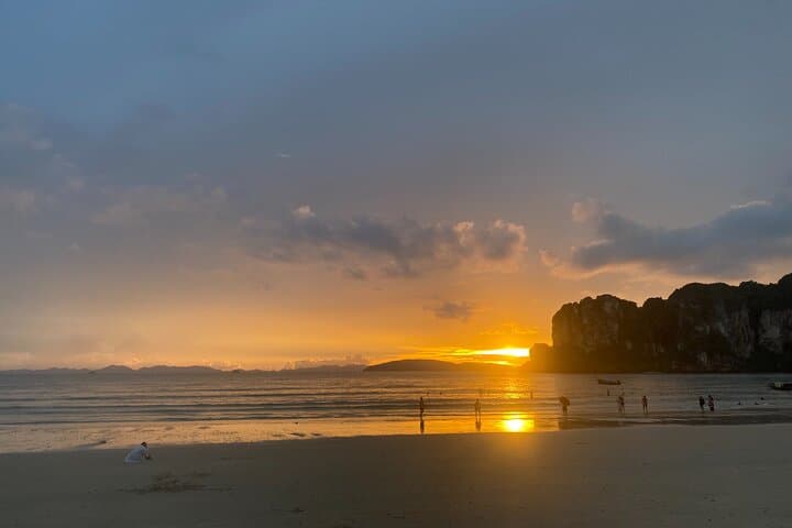 Krabi 7 Islands Sunset Snorkel, Beach BBQ & Bioluminescent Night Swim