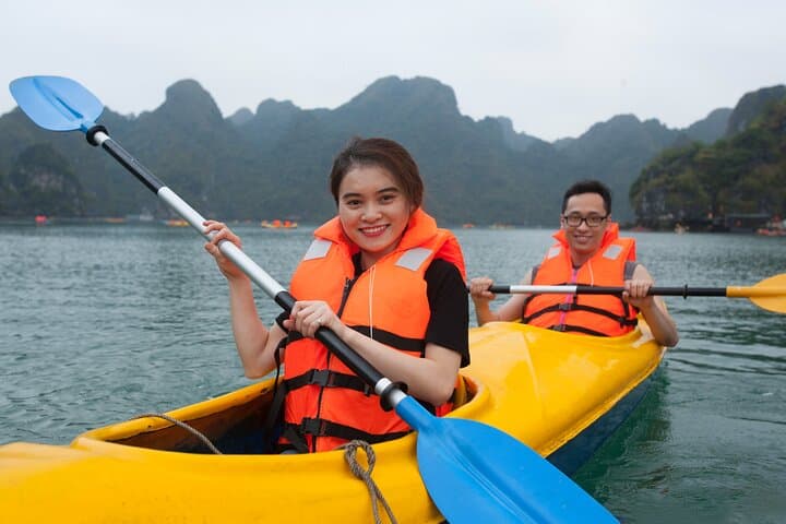 La Pinta 3-Day Halong & Lan Ha Bay Cruise from Hanoi photo 3