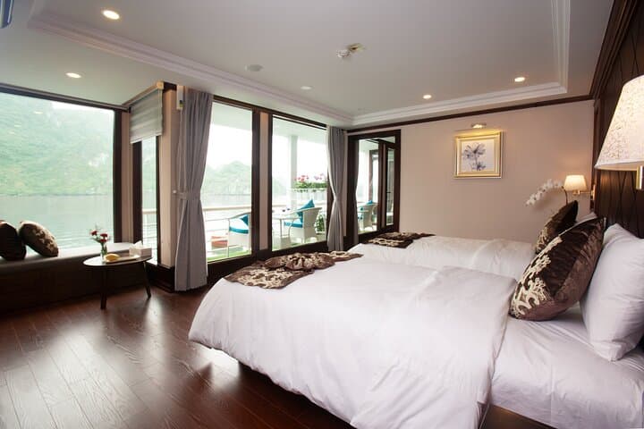 La Pinta 3-Day Halong & Lan Ha Bay Cruise from Hanoi photo 4